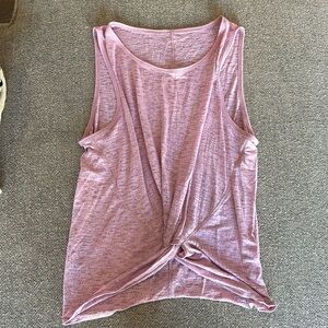 Lululemon tank top great condition size 6 flowy fit